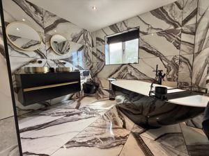 Photo 14- click for photo gallery